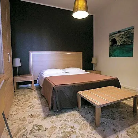 Del Mar Bed & Breakfast 3*